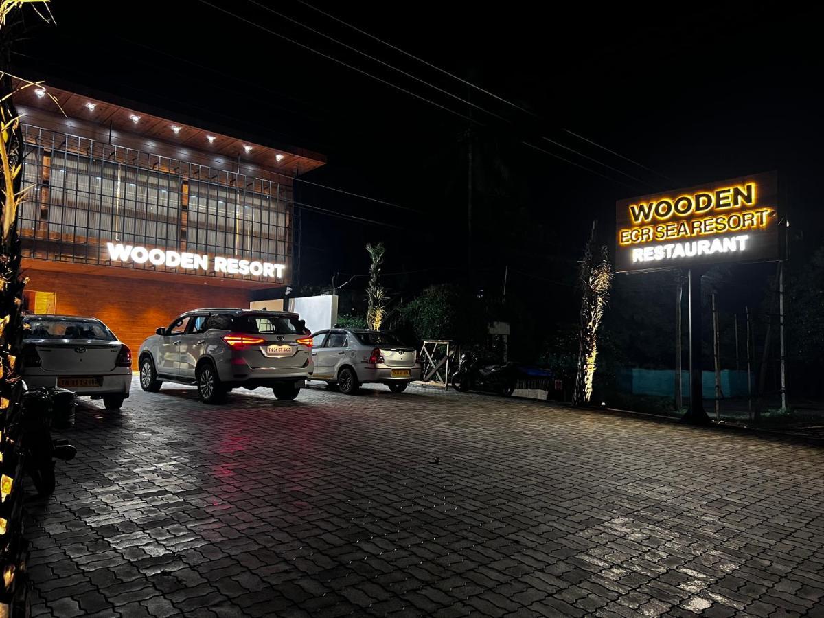 Wooden Ecr Sea Resort Pondicherry Exterior photo