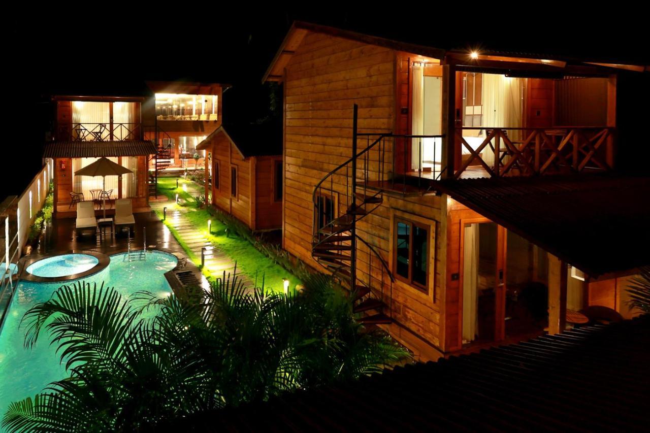 Wooden Ecr Sea Resort Pondicherry Exterior photo